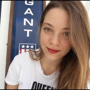 Meet your Posher, Joanna